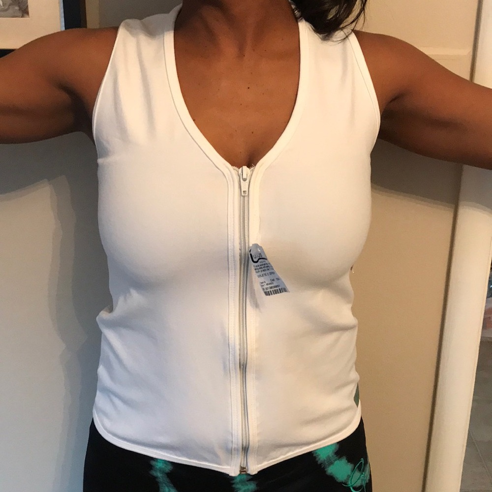 Brazilian zipper workout top